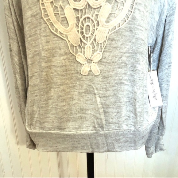SKYLAR & JADE NWT Top Heather Grey - Picture 2 of 8
